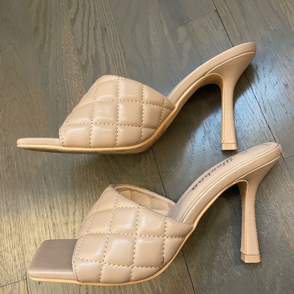 Bottega-like heels size 6.5